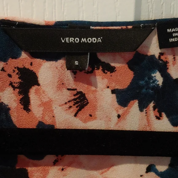 Vero Moda Mini Dress - Picture 3 of 6